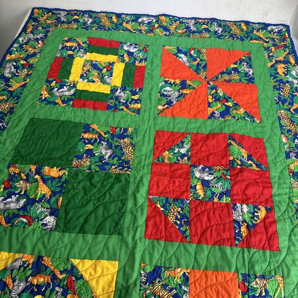 Children’s Zoo Animals Colorful Patchwork quilt Throw Blanket 35 X 36 In - Picture 1 of 9